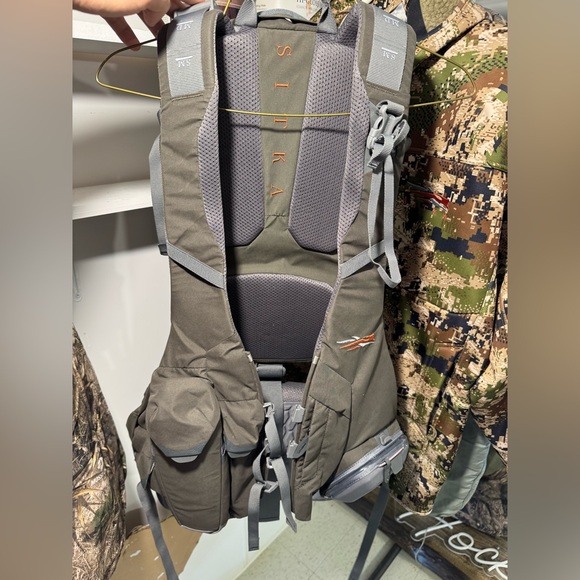 Sitka Equinox Turkey Vest - Picture 1 of 2
